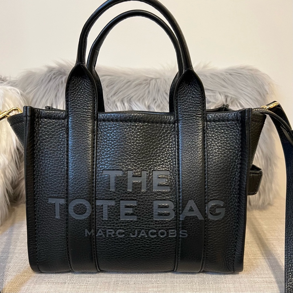 Marc Jacobs - The Leather Small Tote Bag - Black